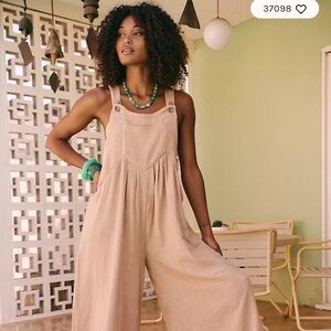Free People ✨ Tan Jumpsuit Sun Drenched Overalls size Small